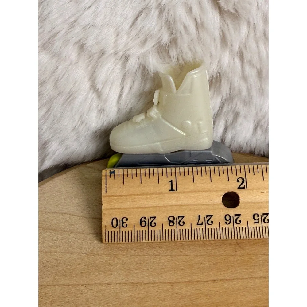 Barbie Generation Girl Tori Pearl White Roller Blade Replacement Single Skate